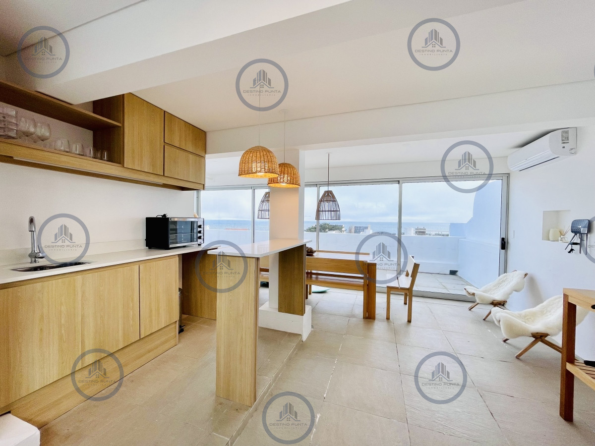 Apartamento ID.1599 - Maravilloso Penthouse de 3 Dormitorios y Parrillero en Montoya, La Barra