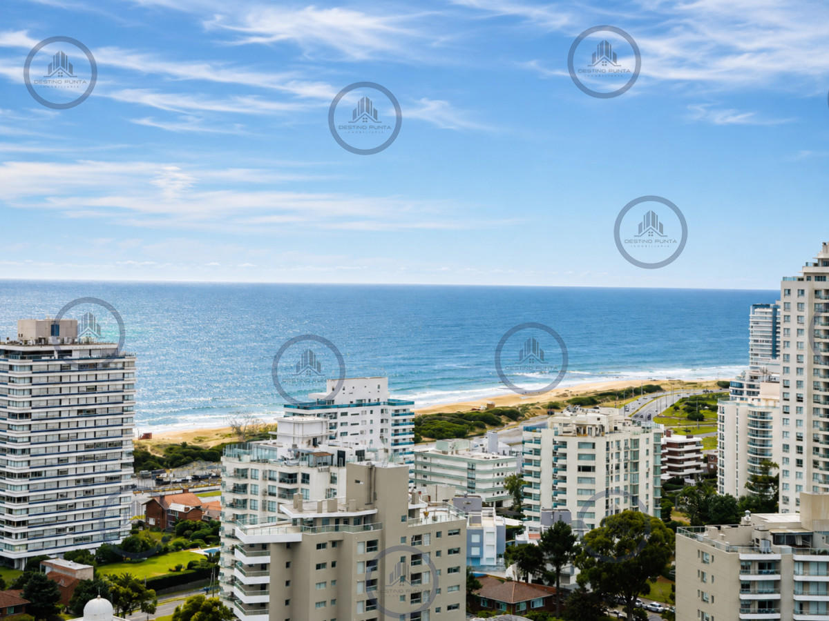 Apartamento ID.1121 - Moderno Apartamento Penthouse con Parrillero en torre One, Playa Brava Punta del Este