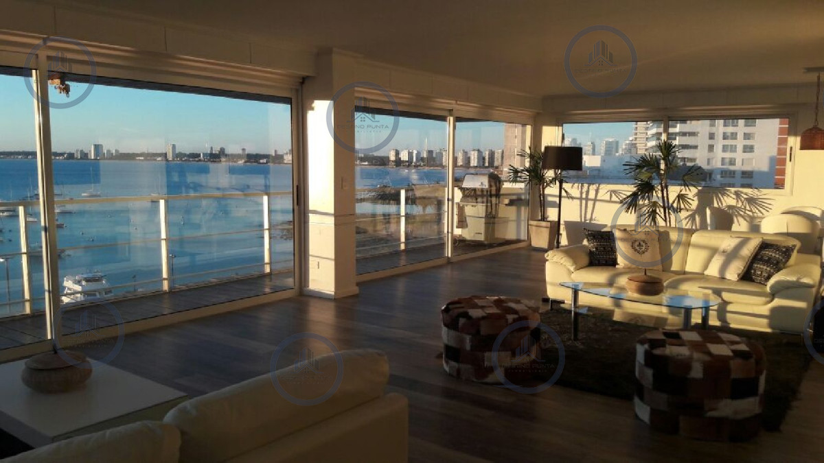 Apartamento ID.956 - Apartamento de 6 Dormitorios Frente al Puerto de Punta del Este