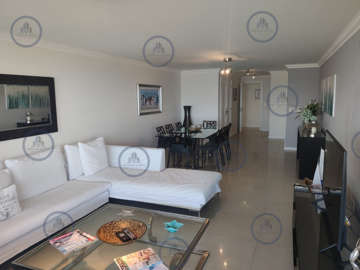 Apartamento ID.456 - Venta y alquiler temporario de apartamento de tres dormitorios en torre Premiun de playa Brava, Punta del Este