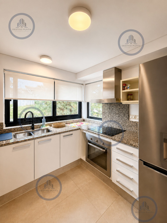 Apartamento ID.3147 - Venta de apartamento de 2 Dormitorios con Parrillero y Vistas al Mar, Punta Ballena 