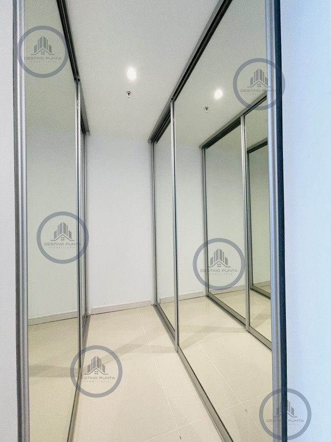 Apartamento ID.801 - Apartamento de 2 Dormitorios y Parrillero con Vista al Mar en Playa Brava, Look Tower