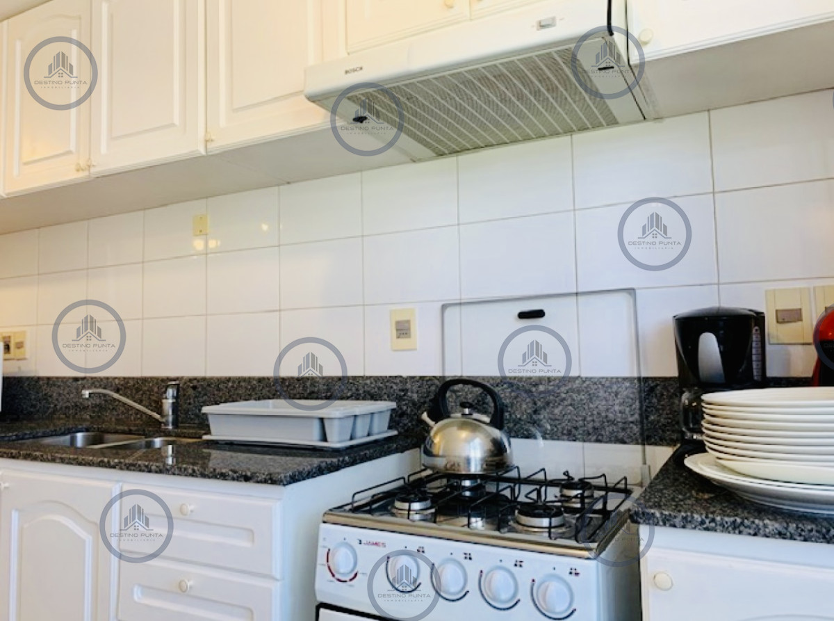 Apartamento ID.198 - Alquiler temporario de apartamento de tres dormitorios en playa Montoya, La Barra 