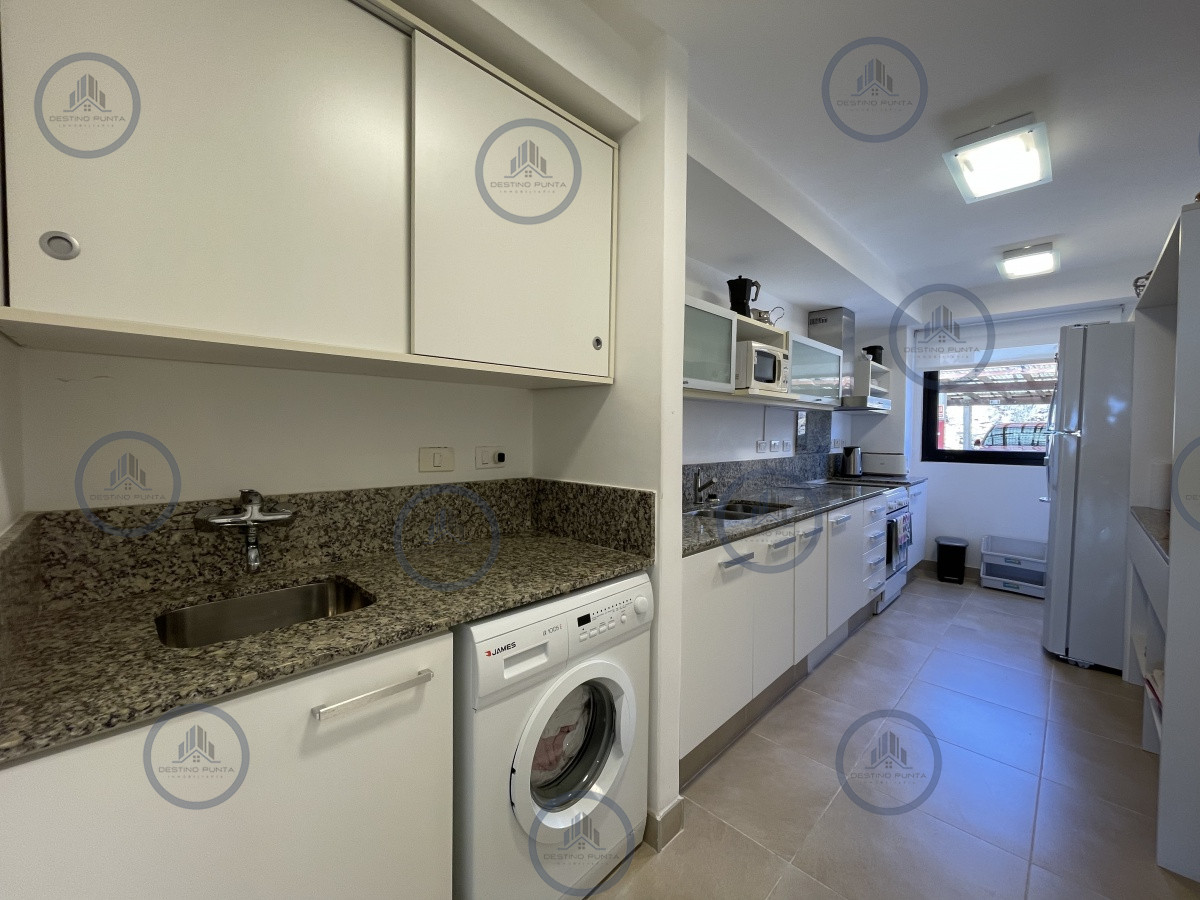 Apartamento ID.722 - Apartamento en alquiler temporario de dos dormitorios con parrillero de uso exculusivo, Punta Ballena