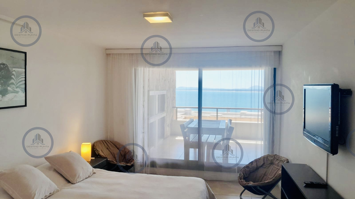 Apartamento ID.1174 - Venta de apartamento de dos dormitorios con dos baños en maravilloso complejo de Punta Ballena 