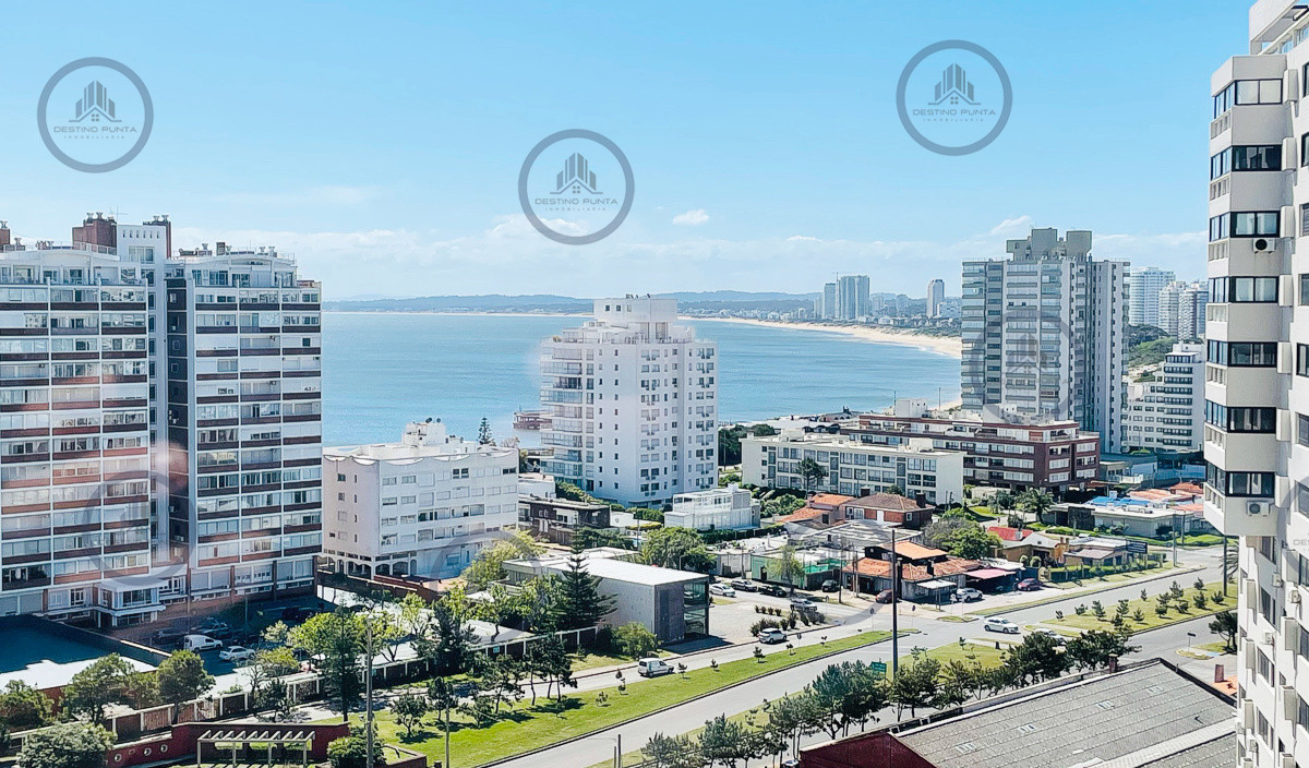 Apartamento ID.457 - Venta y alquiler temporario de apartamento premiun en Torre Imperiale de Playa Brava, Punta del Este