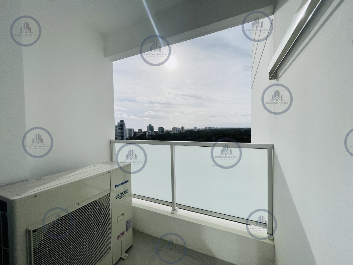 Apartamento ID.1940 - Venta Espectacular Apartamento Frente al Mar, 3 Dormitorios, Le Parc Punta del Este