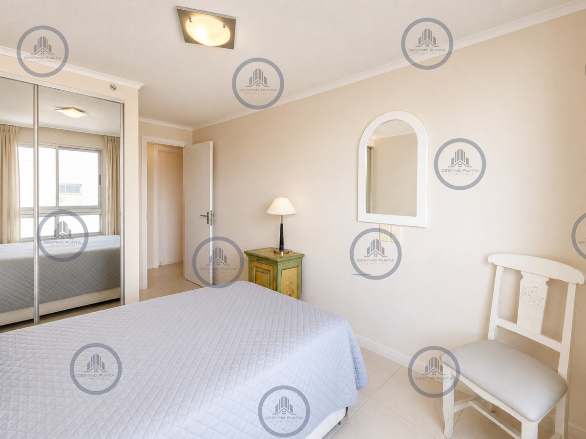 Apartamento ID.3127 - Apartamento luminoso con variedad de servicios en venta, 3 dormitorios, zona Roosevelt Playa Brava