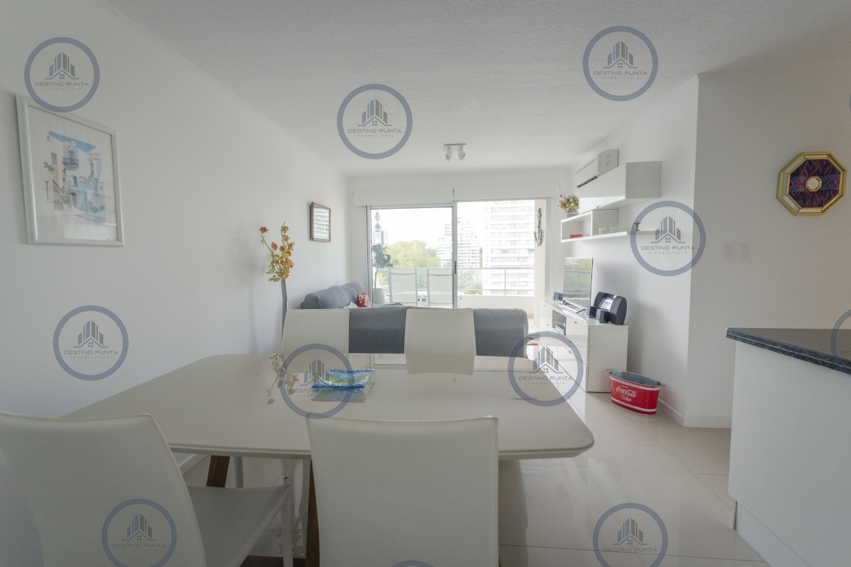 Apartamento ID.2080 - Alquiler temporario de apartamento de 1 dormitorio a un par de cuadras de playa Brava, Punta del Este