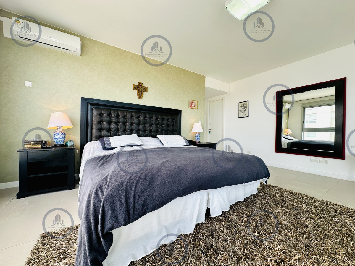 Apartamento ID.1762 - Oportunidad en Venta! Apartamento sobre playa Brava de 3 Dormitorios más Dependencia, Torre Le Parc