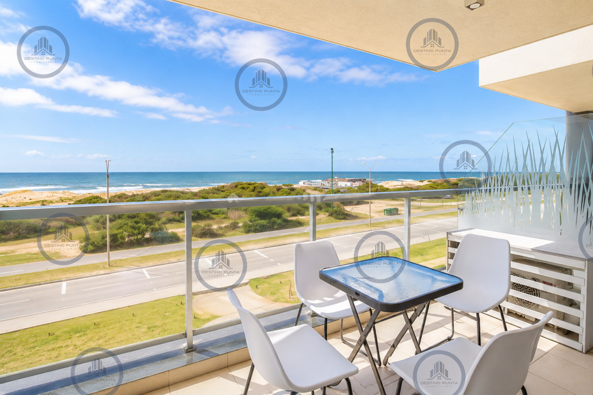 Apartamento ID.1108 - Apartamento Frente al Mar de 3 Dormitorios, Playa Brava Punta del Este