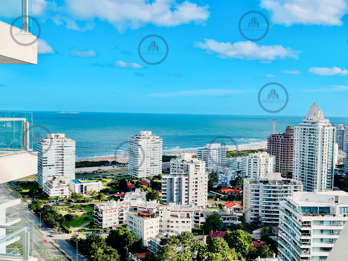 Apartamento ID.2518 -  Exclusivo Penthouse de 3 Dormitorios con Vistas panorámicas a Playa Brava, en Venta