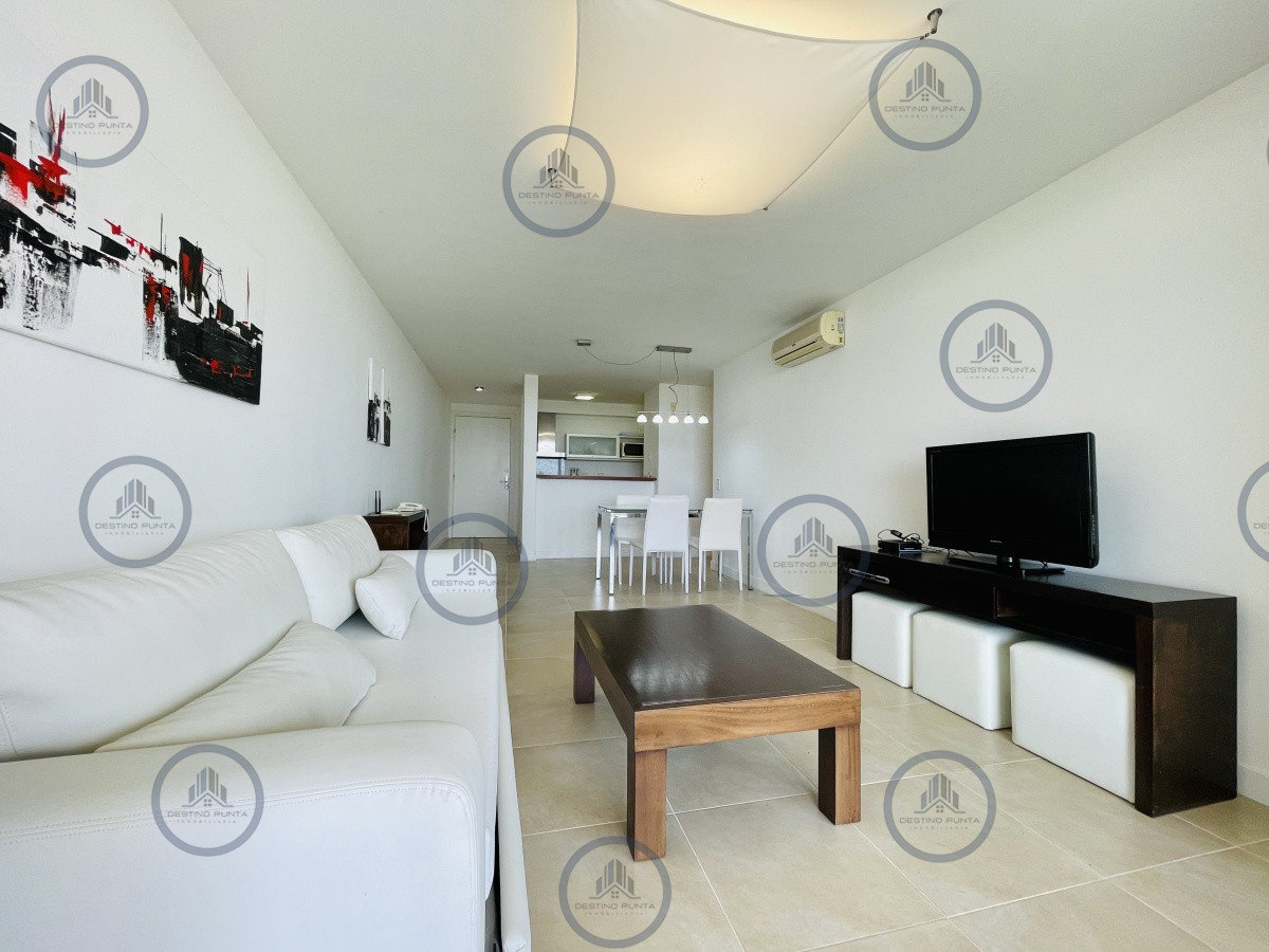Apartamento ID.1039 - Alquiler temporario de apartamento de un dormitorio con parrillero y jardín, Punta Ballena