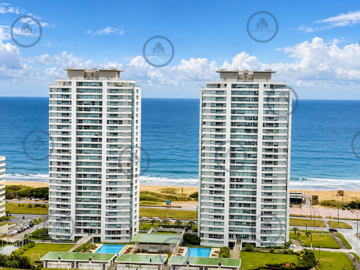 Apartamento ID.1121 - Moderno Apartamento Penthouse con Parrillero en torre One, Playa Brava Punta del Este