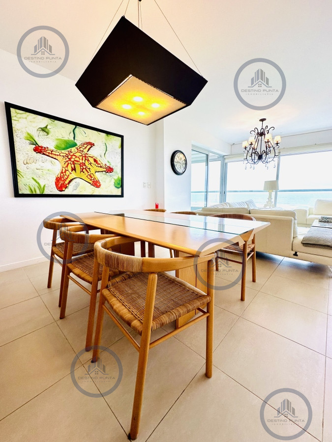 Apartamento ID.272 - Oportunidad en Venta Maravilloso departamento esquinero en Torre Le Parc, Playa Brava, Punta del Este