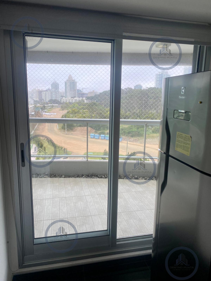 Apartamento ID.2159 - Oportunidad Moderno Apartamento de 2 Dormitorios y Dependencia a Pasos de Playa Brava