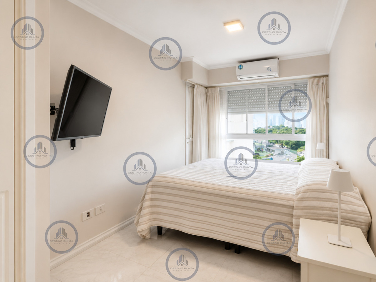 Apartamento ID.79 - Apartamento de 3 Dormitorios sobre Playa Mansa, en Venta y Alquiler, Punta del Este