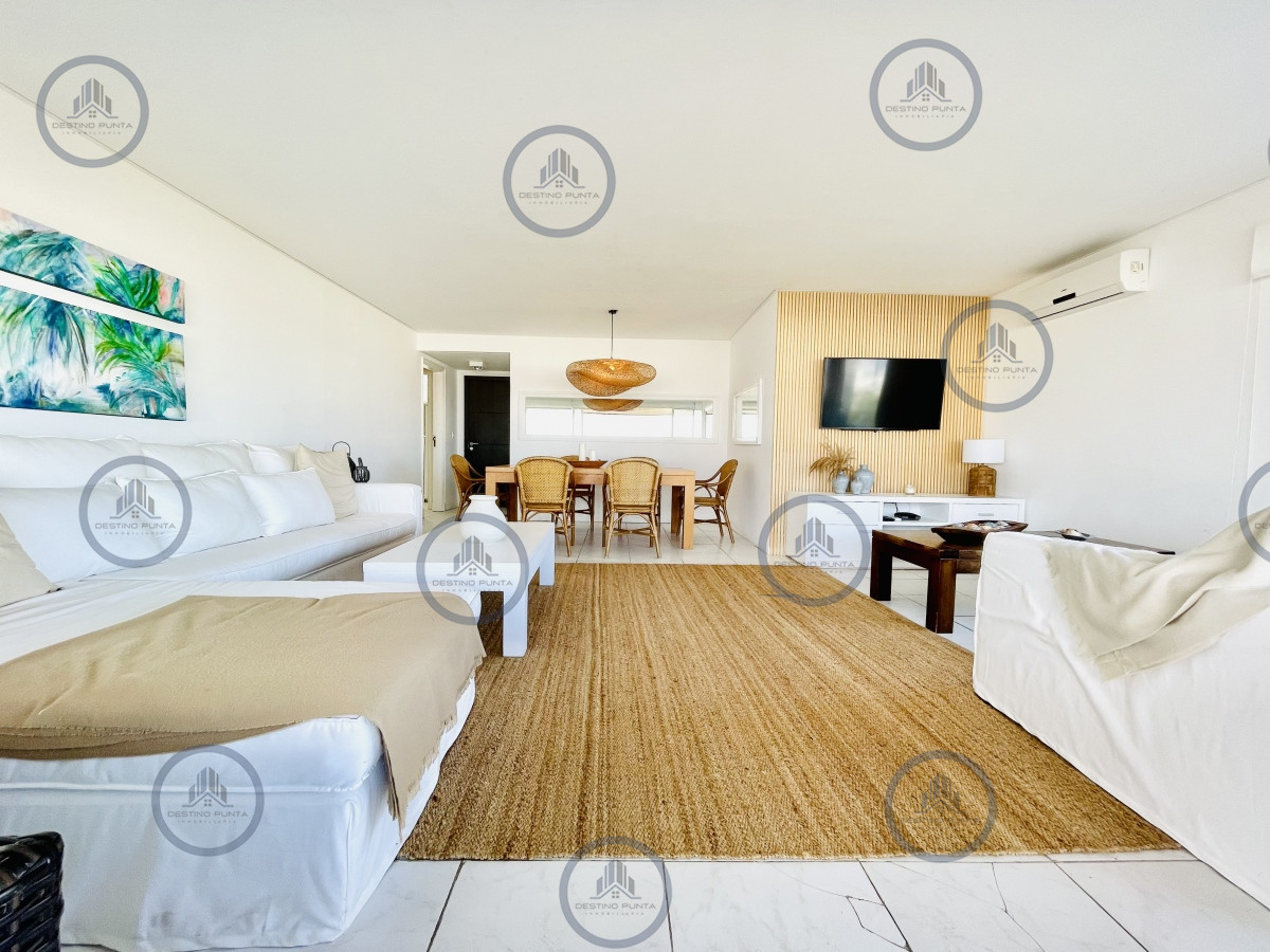 Apartamento ID.1599 - Maravilloso Penthouse de 3 Dormitorios y Parrillero en Montoya, La Barra