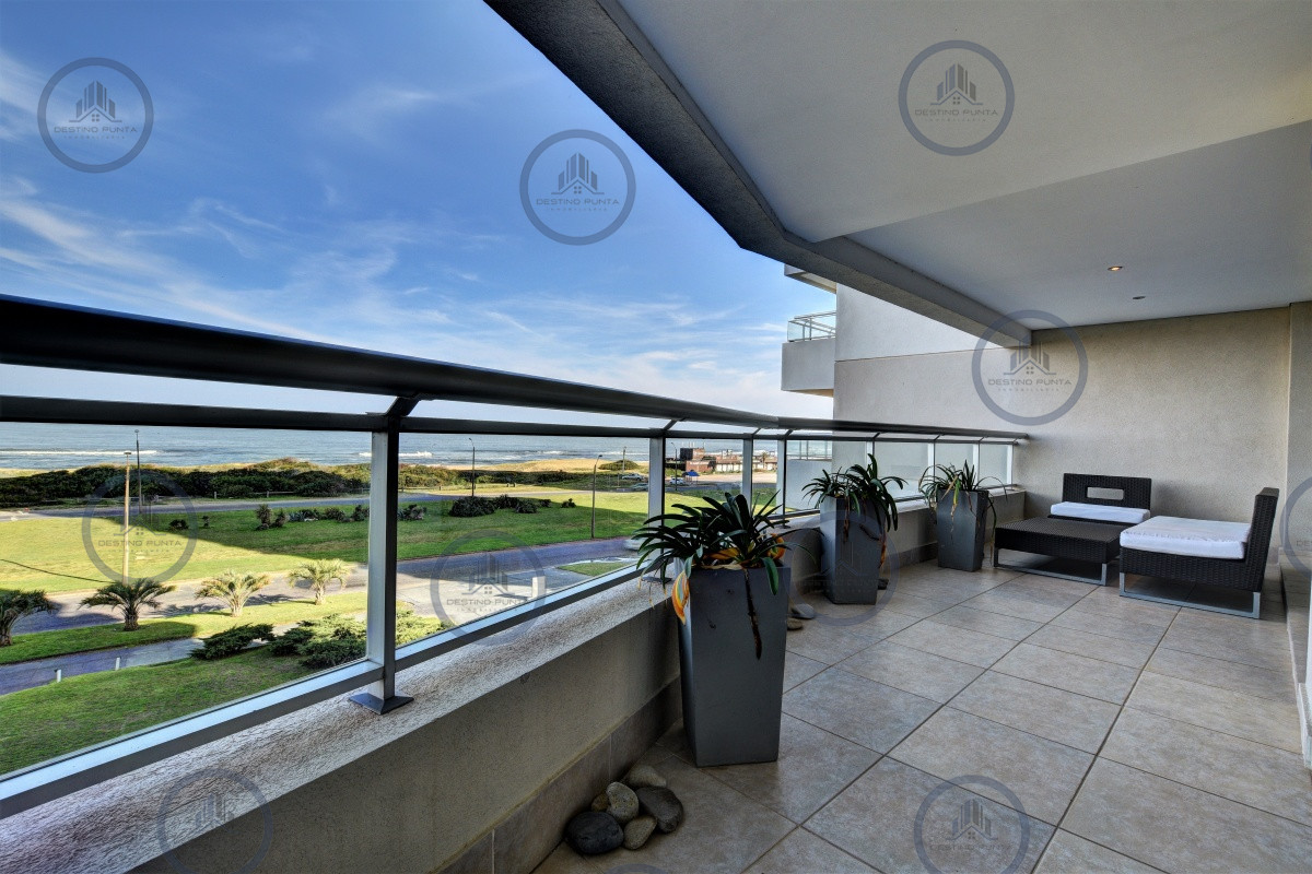 Apartamento ID.357 - Moderno Apartamento de 3 Dormitorios frente al Mar - Playa Brava