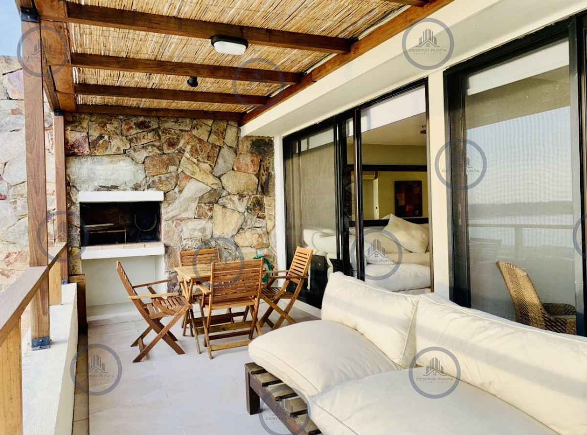 Apartamento ID.125 - Alquiler temporario de apartamento de dos dormitorios con parrillero, Punta Ballena