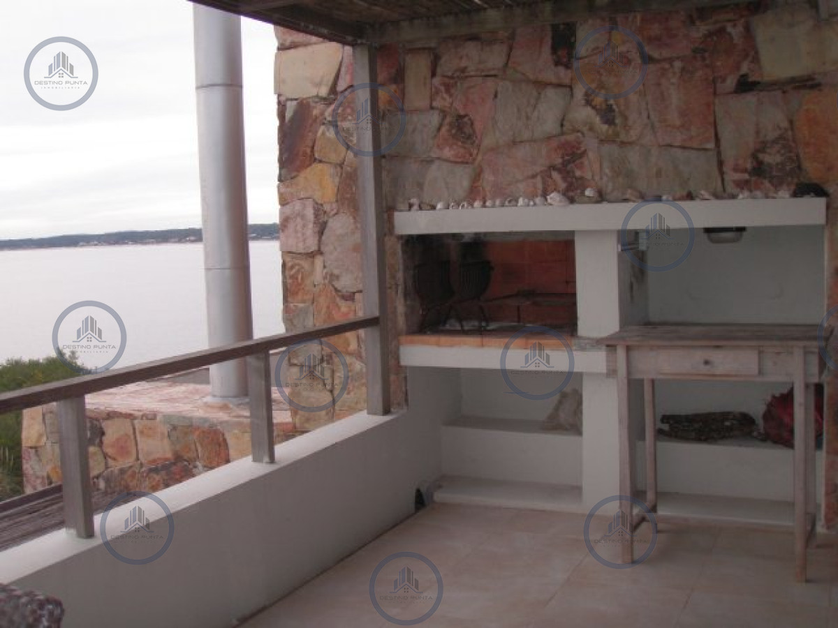 Apartamento ID.31 - Alquiler temporario de apartamento de tres dormitorios más dependencia de servicio, Punta Ballena