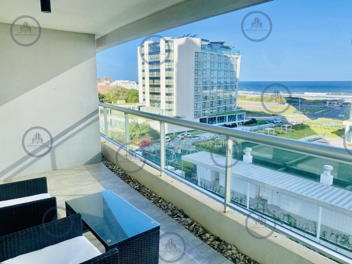 Apartamento ID.2927 - Apartamento de 2 Dormitorios y Parrillero con Vista al Mar en Playa Brava, Look Tower
