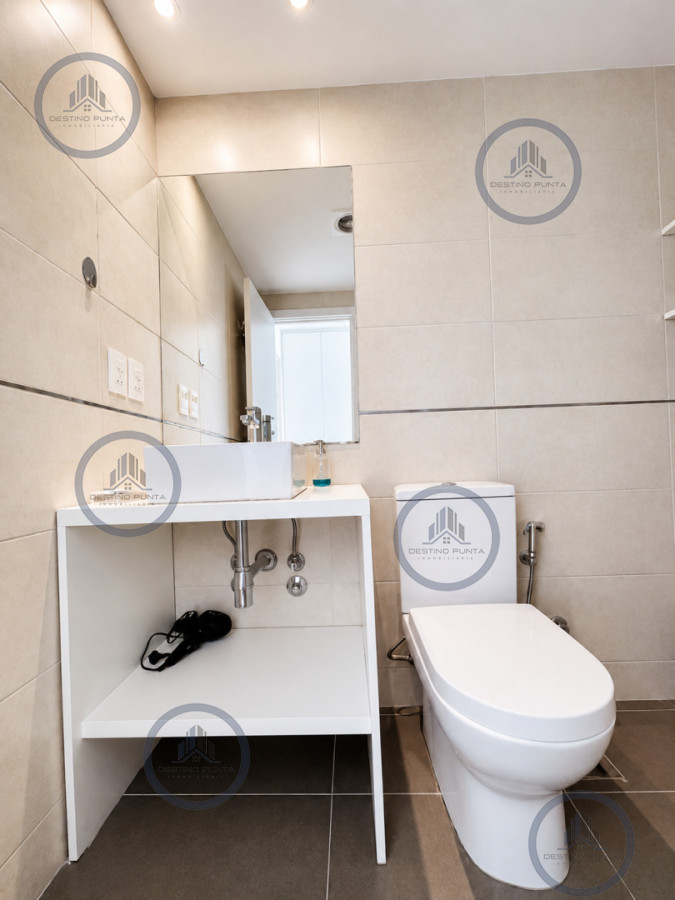 Apartamento ID.798 - Moderno Apartamento Monoambiente en Alquiler Anual o Verano, Península Punta del Este