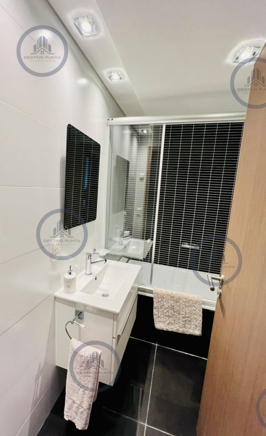 Apartamento ID.1682 - Apartamento de 2 Dormitorios y Parrillero con Vista al Mar en Playa Brava, Look Brava