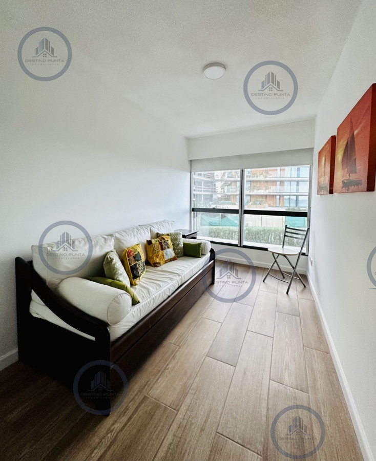 Apartamento ID.1529 - Alquiler temporal y anual de apartamento de tres dormitorios frente al mar en Pinares, playa Mansa