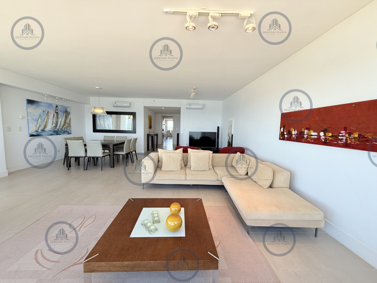 Apartamento ID.219 - Alquiler temporario de apartamento esquinero piso alto en Torre Le Parc, Playa Brava