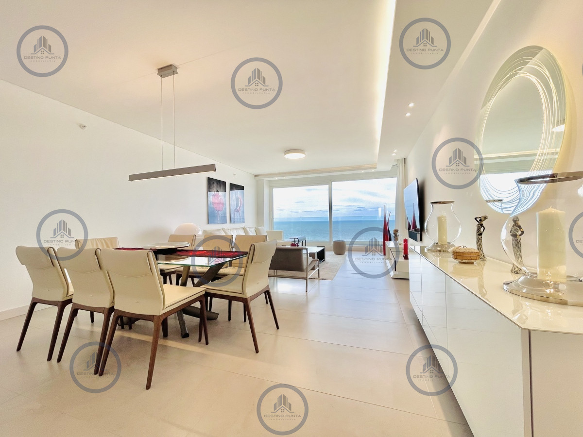 Apartamento ID.1940 - Venta Espectacular Apartamento Frente al Mar, 3 Dormitorios, Le Parc Punta del Este