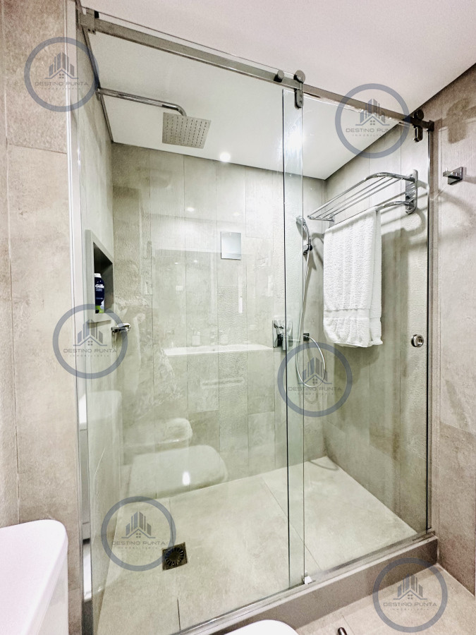 Apartamento ID.108 - Alquiler temporario de apartamento con la mejor ubicación del complejo, unidad de dos dormitorios con parrillero de uso exclusivo, Punta Ballena