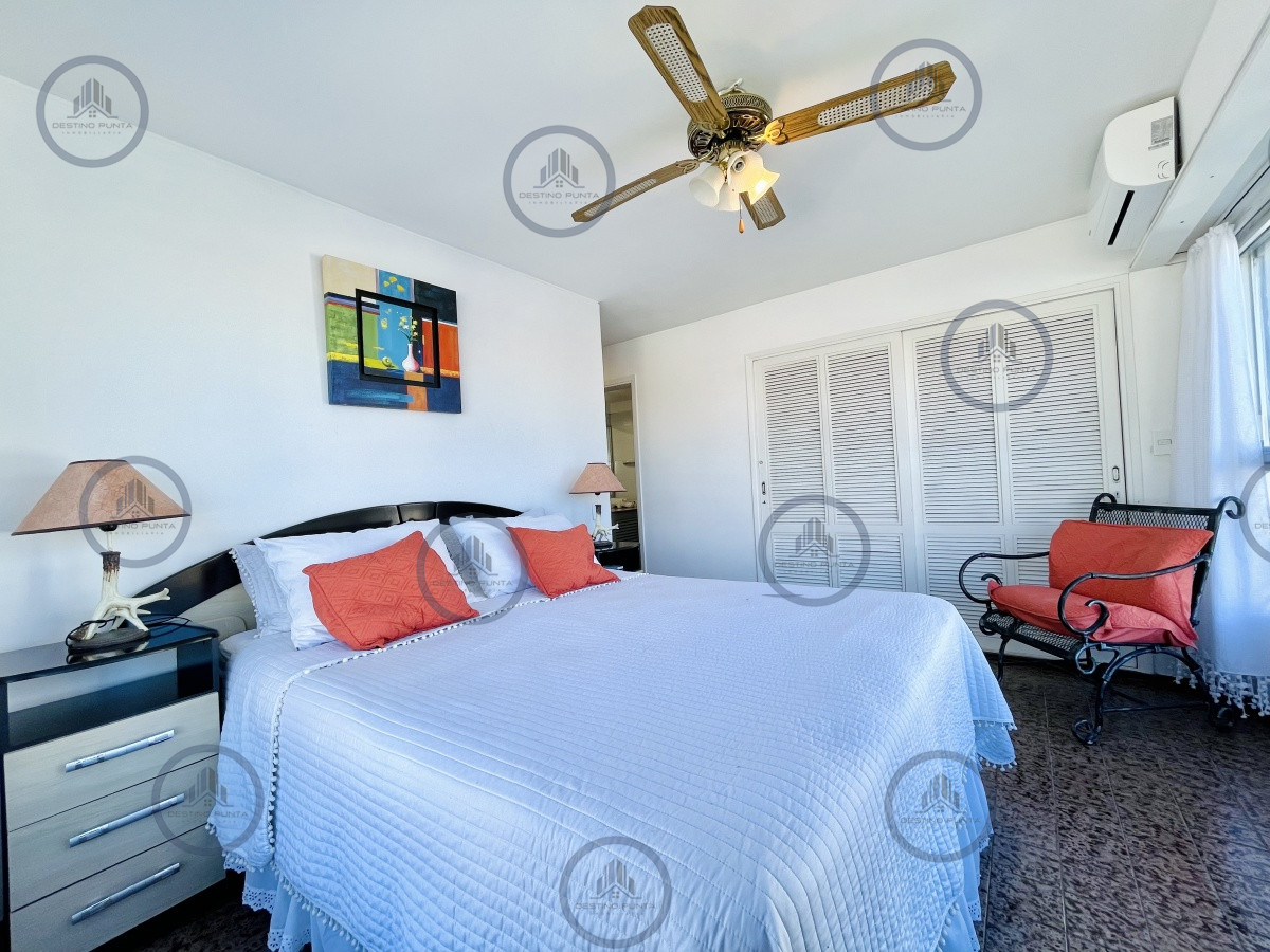 Apartamento ID.824 - Apartamento de 2 Dormitorios Reciclado, Península de Punta del Este