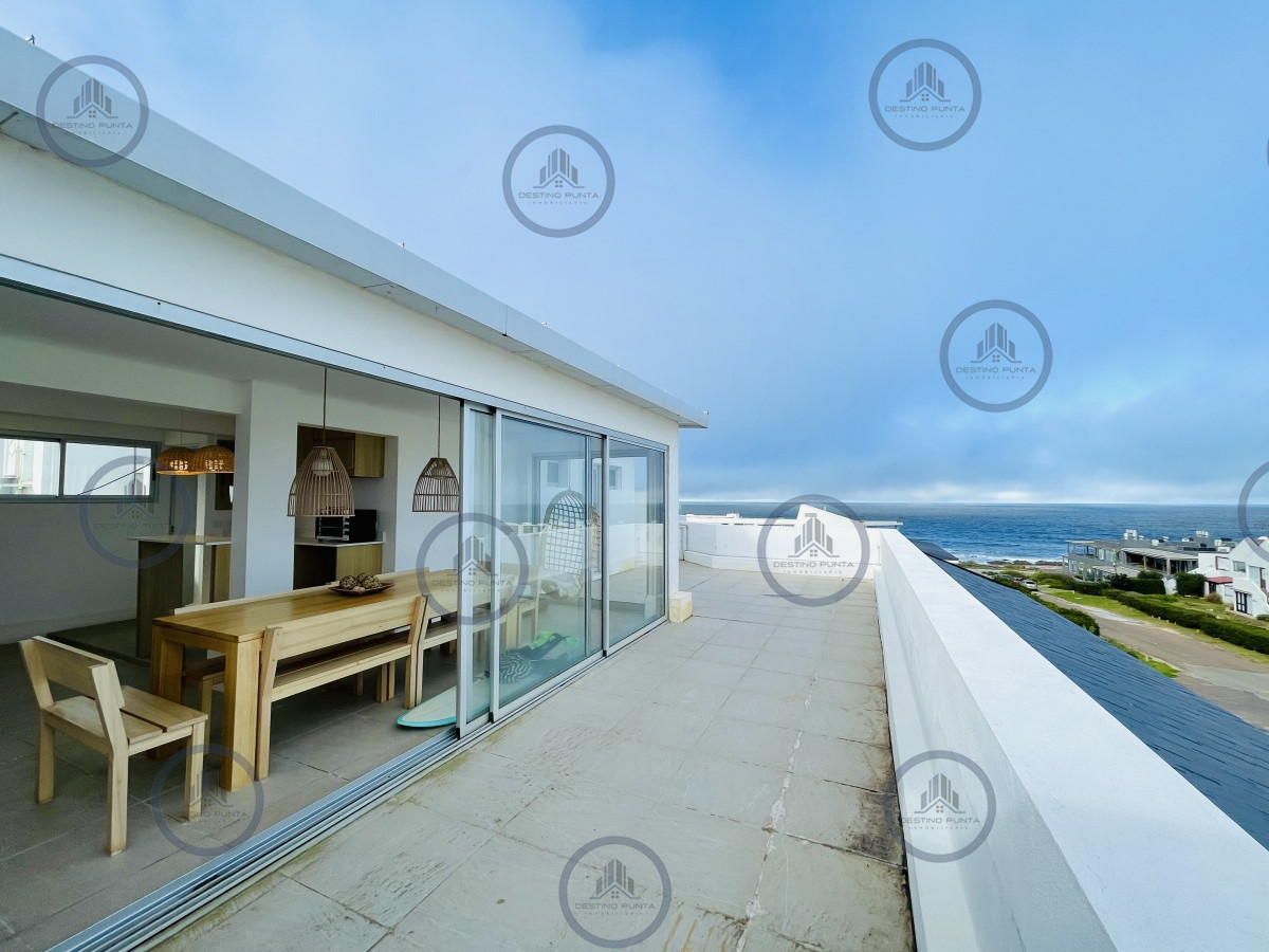 Apartamento ID.1599 - Maravilloso Penthouse de 3 Dormitorios y Parrillero en Montoya, La Barra