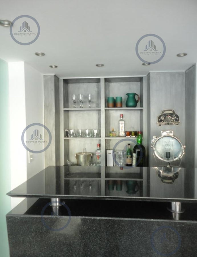 Apartamento ID.956 - Apartamento de 6 Dormitorios Frente al Puerto de Punta del Este