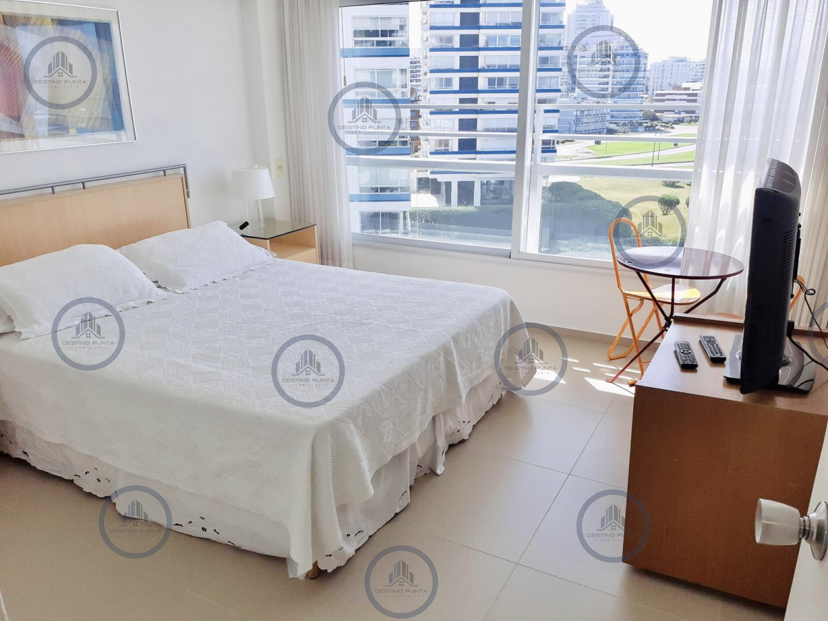 Apartamento ID.1173 - Espectacular Apartamento de 3 Dormitorios Frente al Mar, Playa Brava