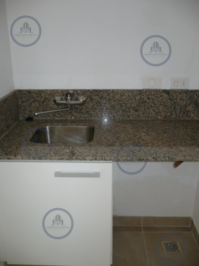 Apartamento ID.42 - Alquiler temporal de amplio departamento de un dormitorio con parrillero de uso exclusivo en complejo de Punta Ballena
