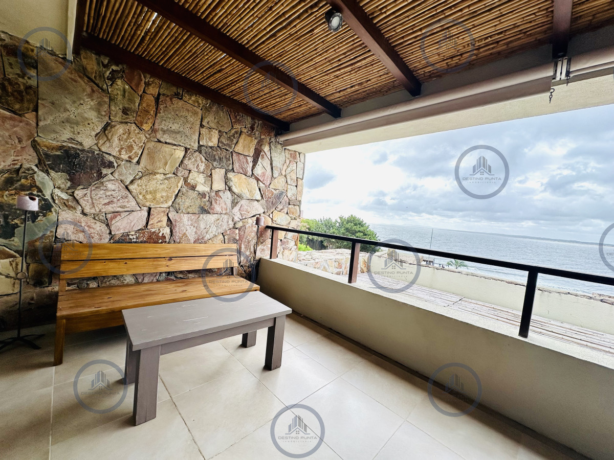 Apartamento ID.26 - Alquiler temporario de apartamento de dos dormitorios con parrillero de uso exclusivo en Punta Ballena