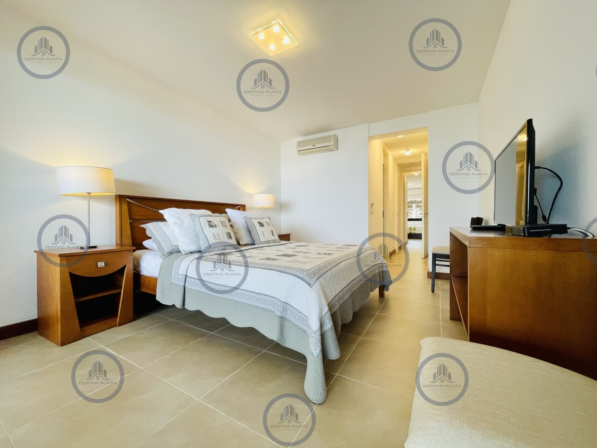 Apartamento ID.583 - Alquiler temporario de apartamento de dos dormitorios con Parrillero de uso exclusivo en complejo privado de Punta Ballena