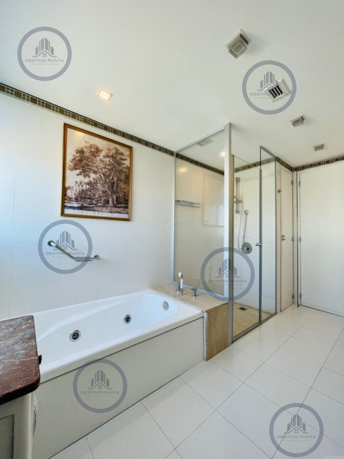Apartamento ID.45 - Alquiler temporario de departamento premium de 3 Dormitorios y dependencia de servicio, Playa Brava