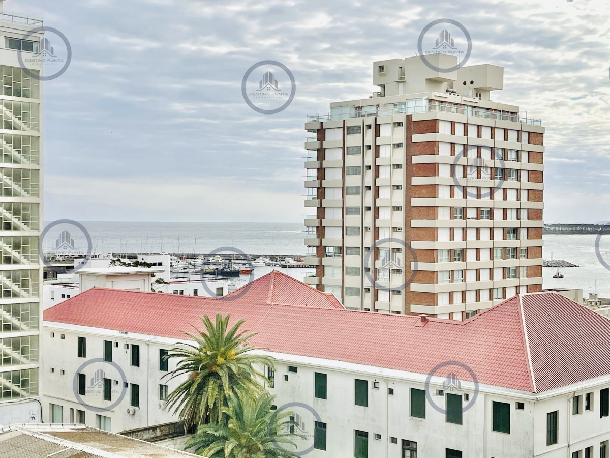 Apartamento ID.1590 - Venta de apartamento de 1 Dormitorio en el corazón de la Península, Punta del Este