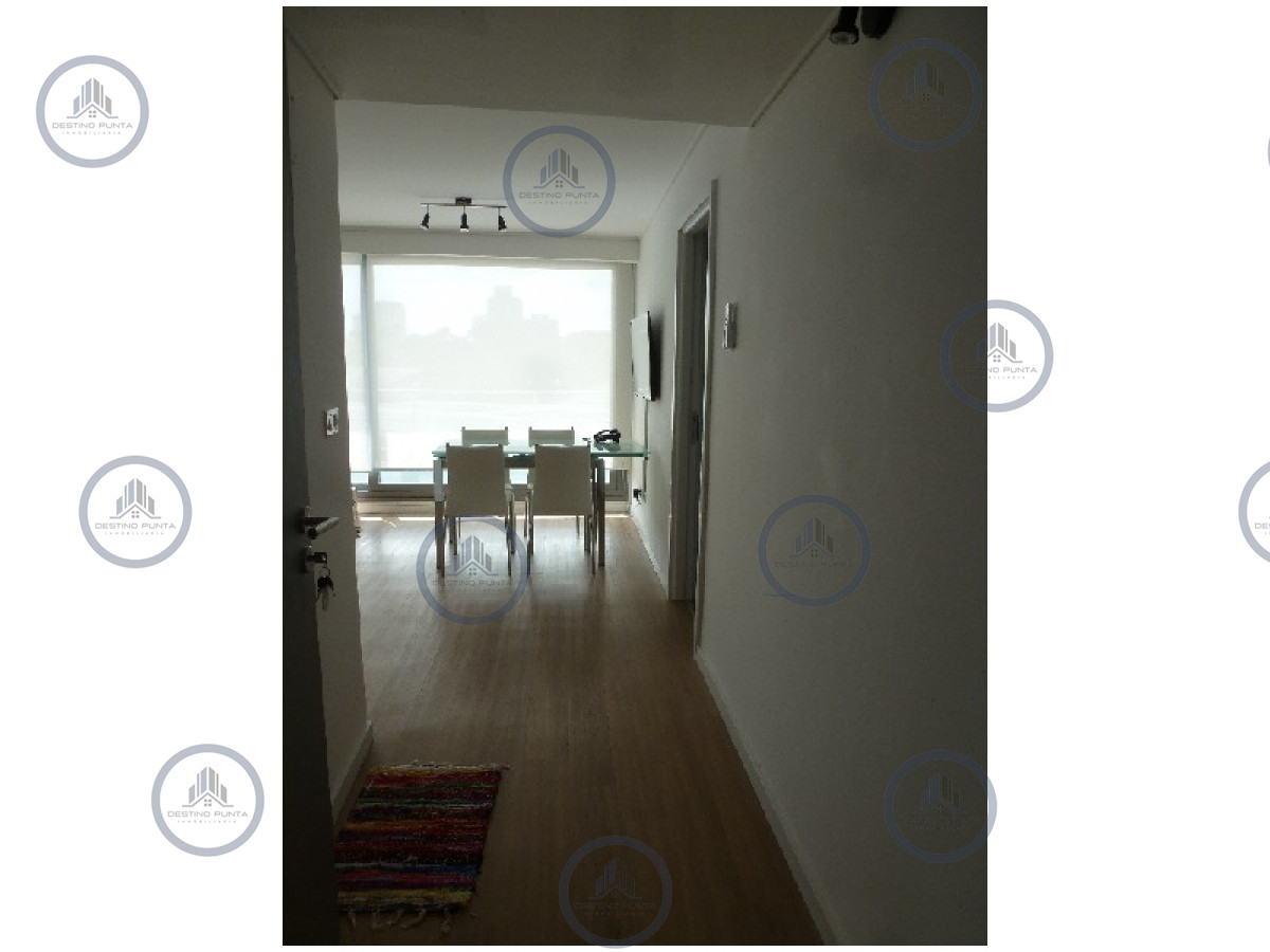 Apartamento ID.447 - Alquiler temporal de apartamento de dos dormitorios con dos baños en Playa Mansa, Punta del Este