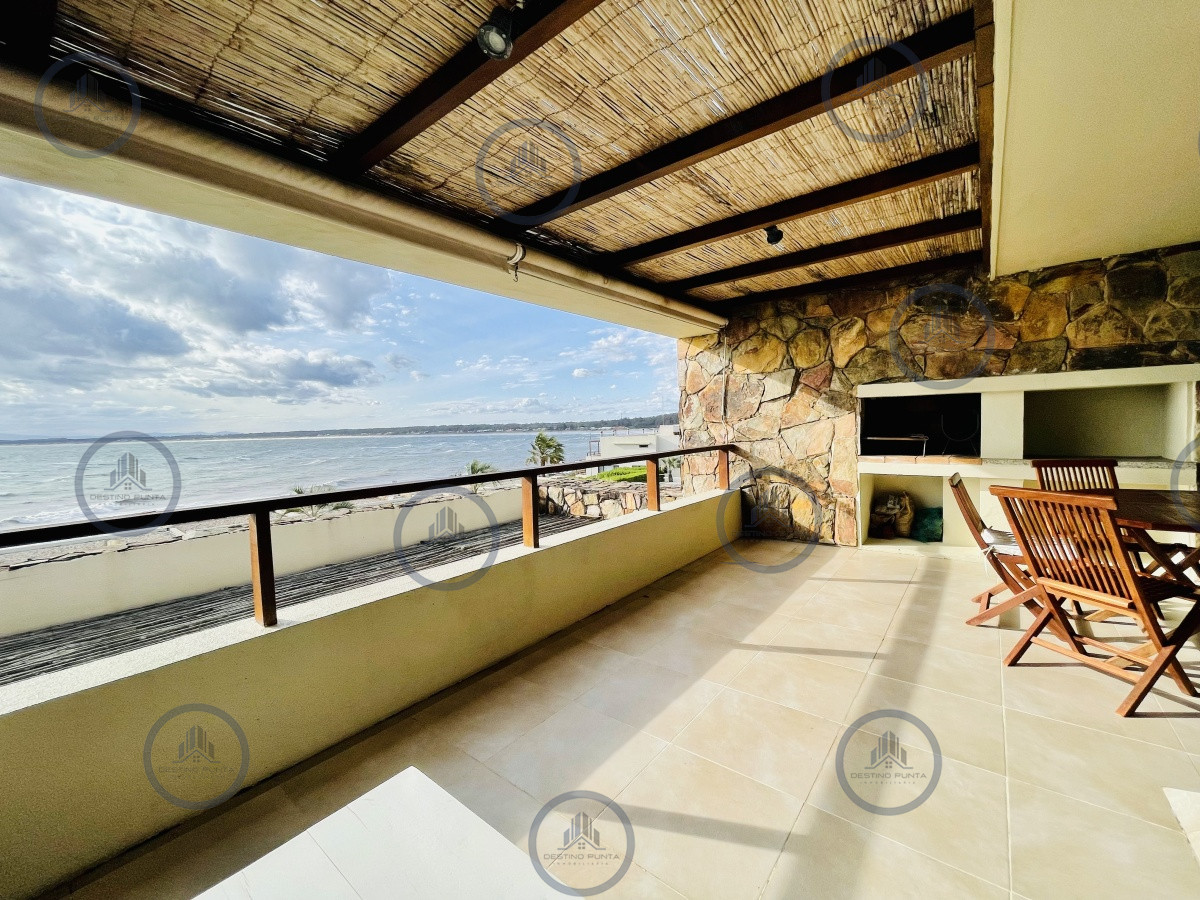 Apartamento ID.26 - Alquiler temporario de apartamento de dos dormitorios con parrillero de uso exclusivo en Punta Ballena