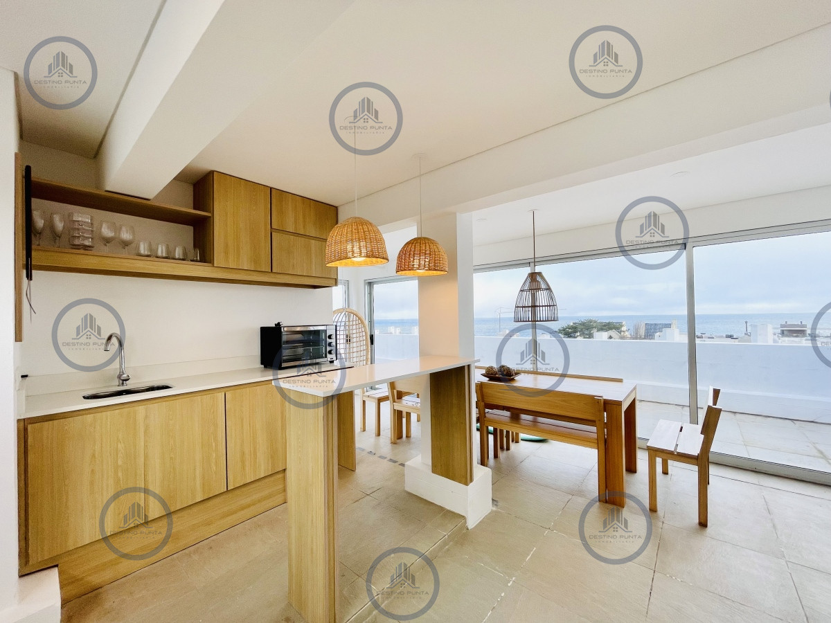 Apartamento ID.1599 - Maravilloso Penthouse de 3 Dormitorios y Parrillero en Montoya, La Barra