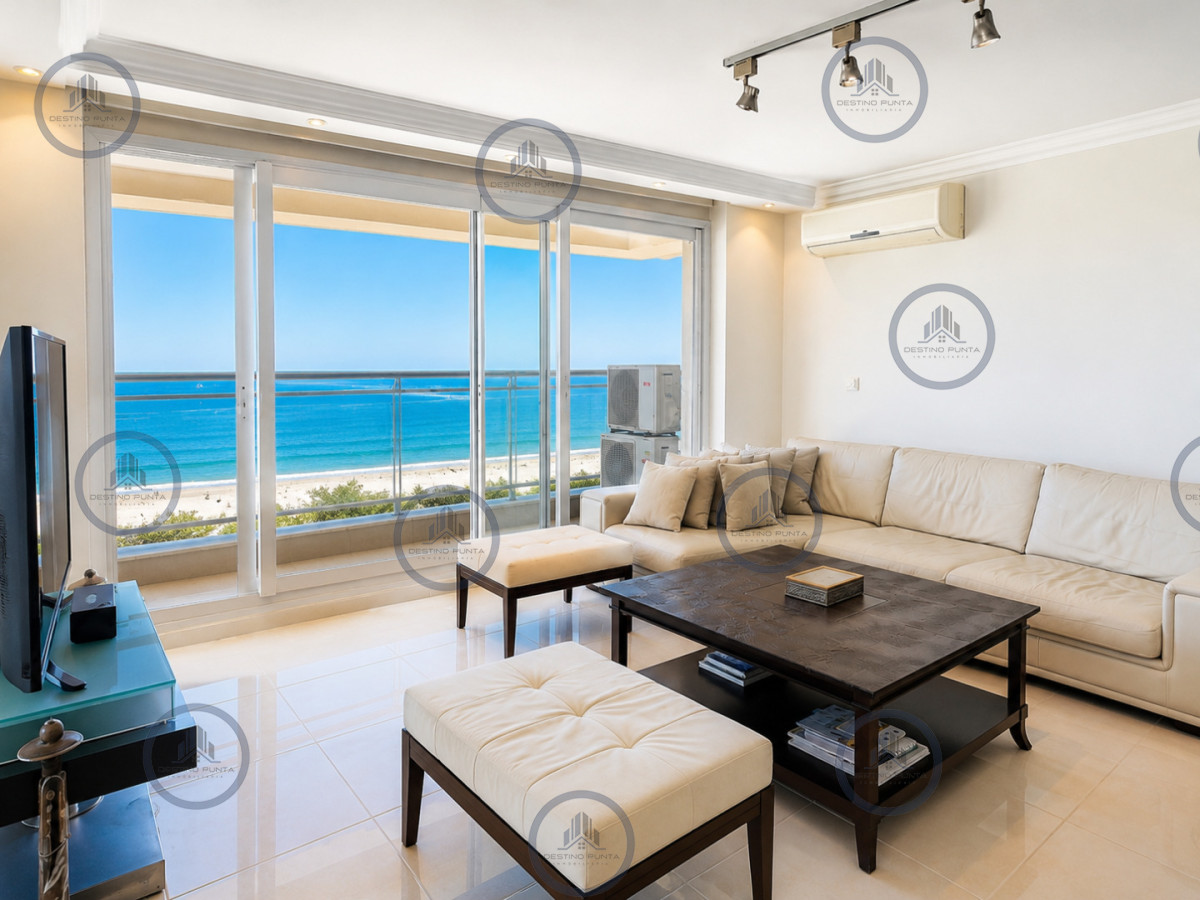 Excelente apartamento de 3 Dormitorios y Dependencia en torre Le Jardin de Playa Mansa, Punta del Este — fotografía 3