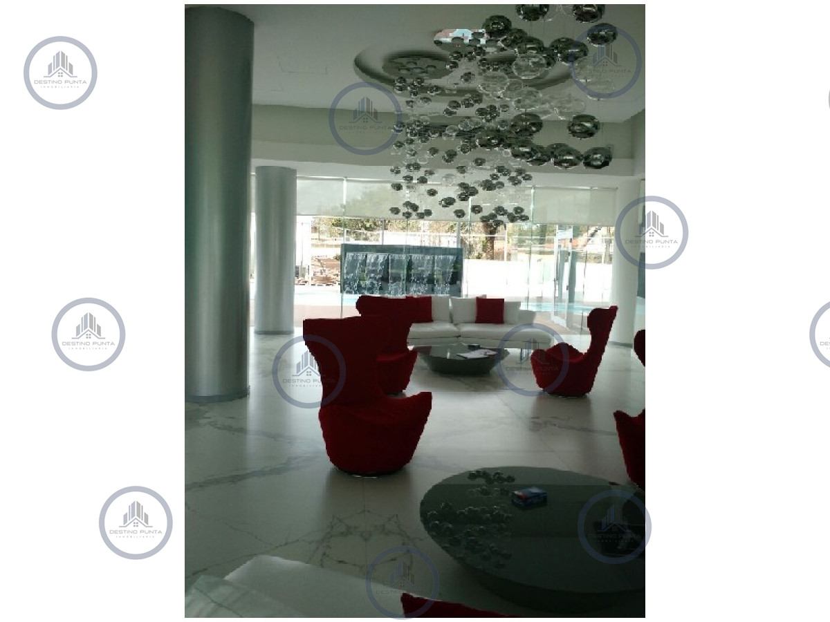 Apartamento ID.447 - Alquiler temporal de apartamento de dos dormitorios con dos baños en Playa Mansa, Punta del Este