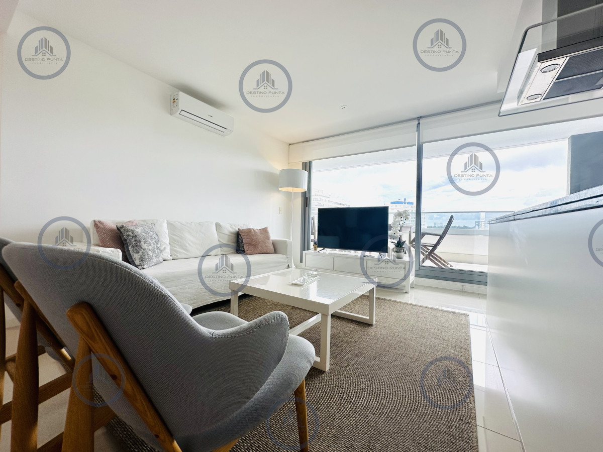 Apartamento ID.881 - Apartamento de 2 Dormitorios en Venta a metros de playa Brava, Punta del Este