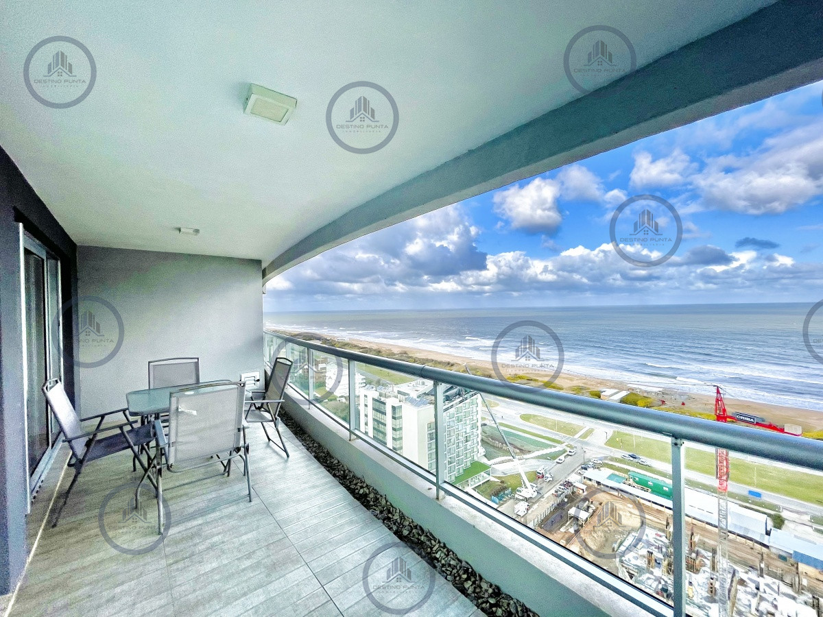 Apartamento ID.801 - Apartamento de 2 Dormitorios y Parrillero con Vista al Mar en Playa Brava, Look Tower
