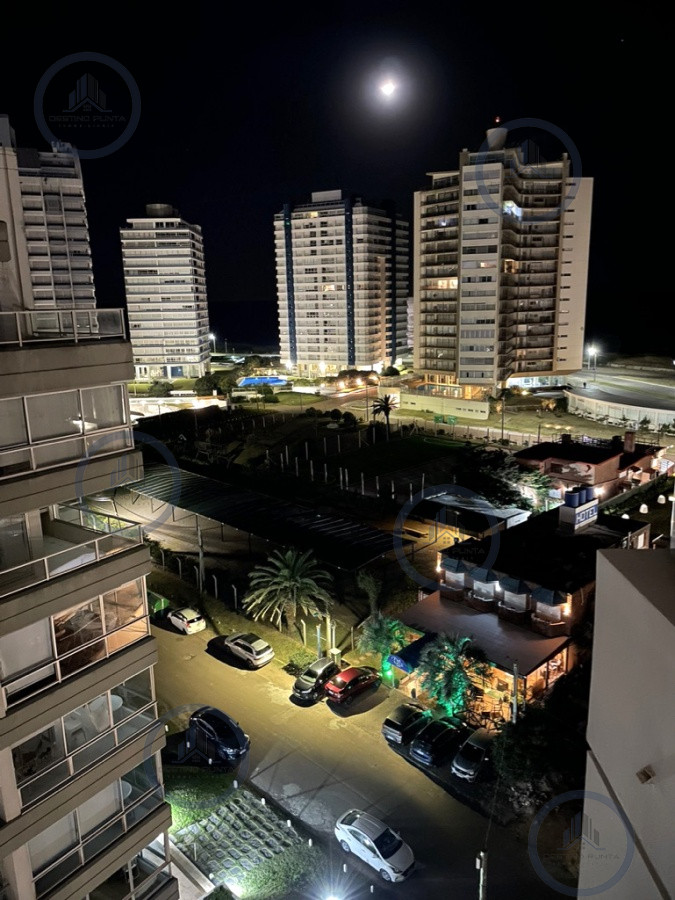 Apartamento ID.450 - Alquiler de Moderno Apartamento de 1 Dormitorio a metros de Playa Brava, Punta del Este
