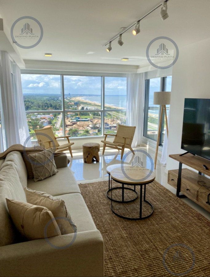 Apartamento ID.175 - Alquiler temporal de apartamento piso alto de 2 dormitorios más servicio en playa brava 